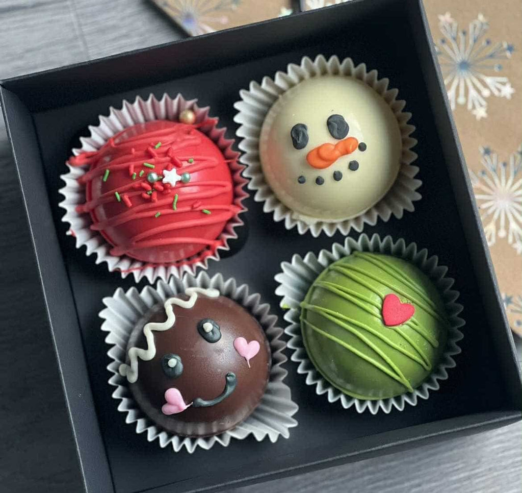 BOXXD™ CupcakeBoxes 4 Regular Cupcake Boxes with Clear Slide Cover - Black Designer Range