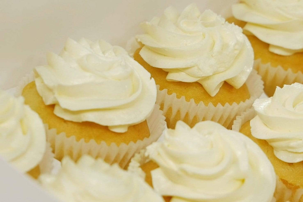BOXXD™ PattyPans #550 (Regular Cupcake) 1000 Qty, White Paper Patty Pans - Baking Cups